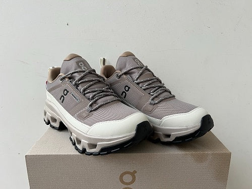 On Cloudrock Low Waterproof Cinder/Fog