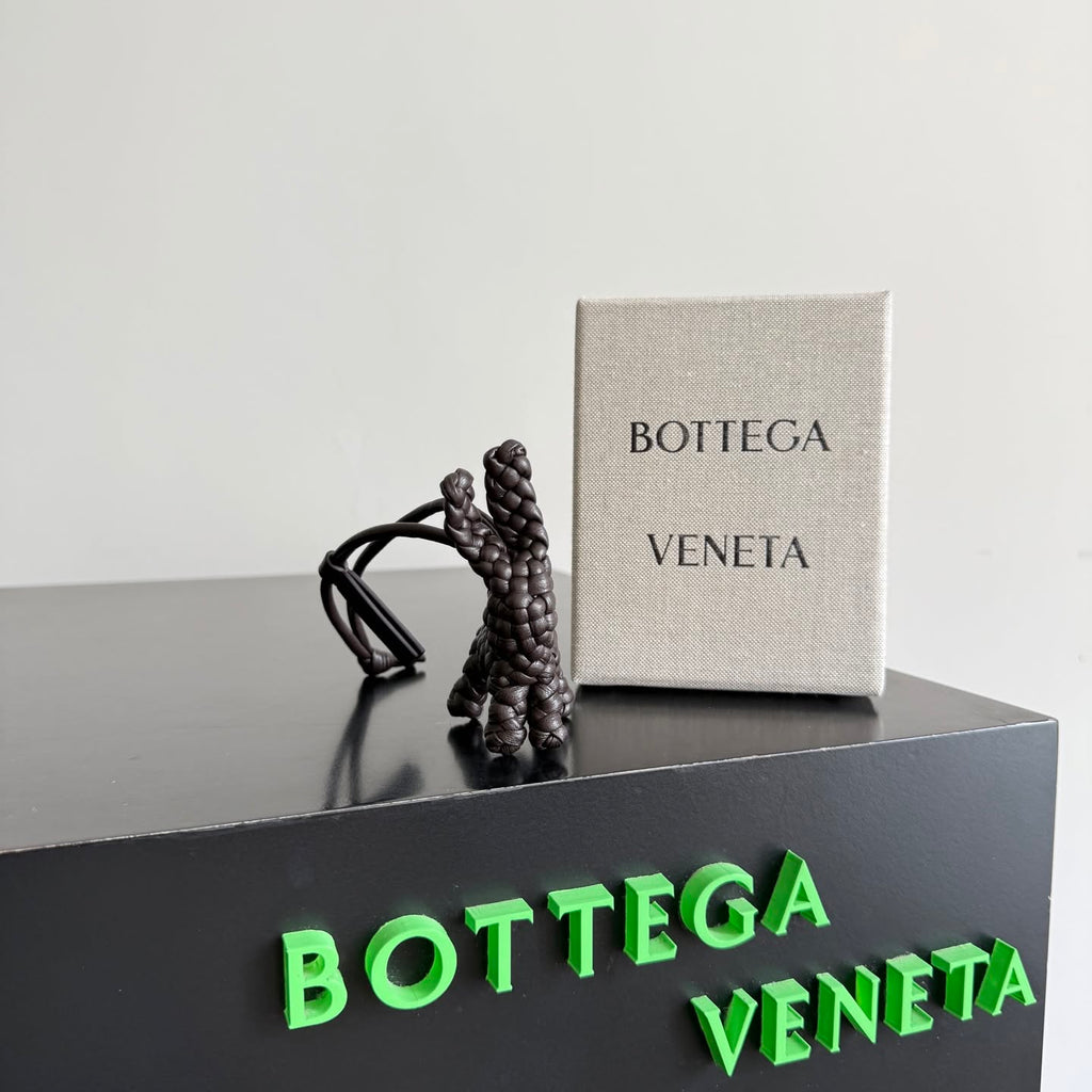 BV Rabbit Charm Intrecciato Leather