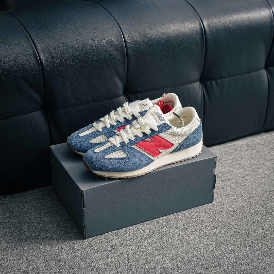New Balance 471 "Frosted Glass / Dark Blue / Crimson"