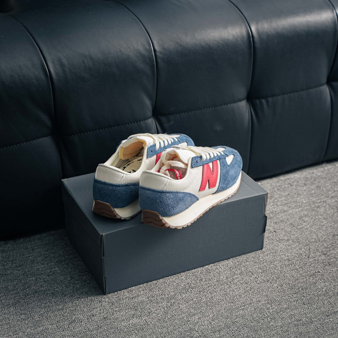 New Balance 471 "Frosted Glass / Dark Blue / Crimson"