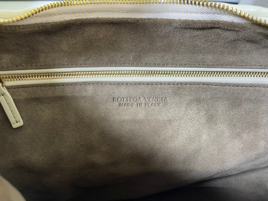 Bottega Veneta Veneta Bag 44cm Cream Intrecciato Leather