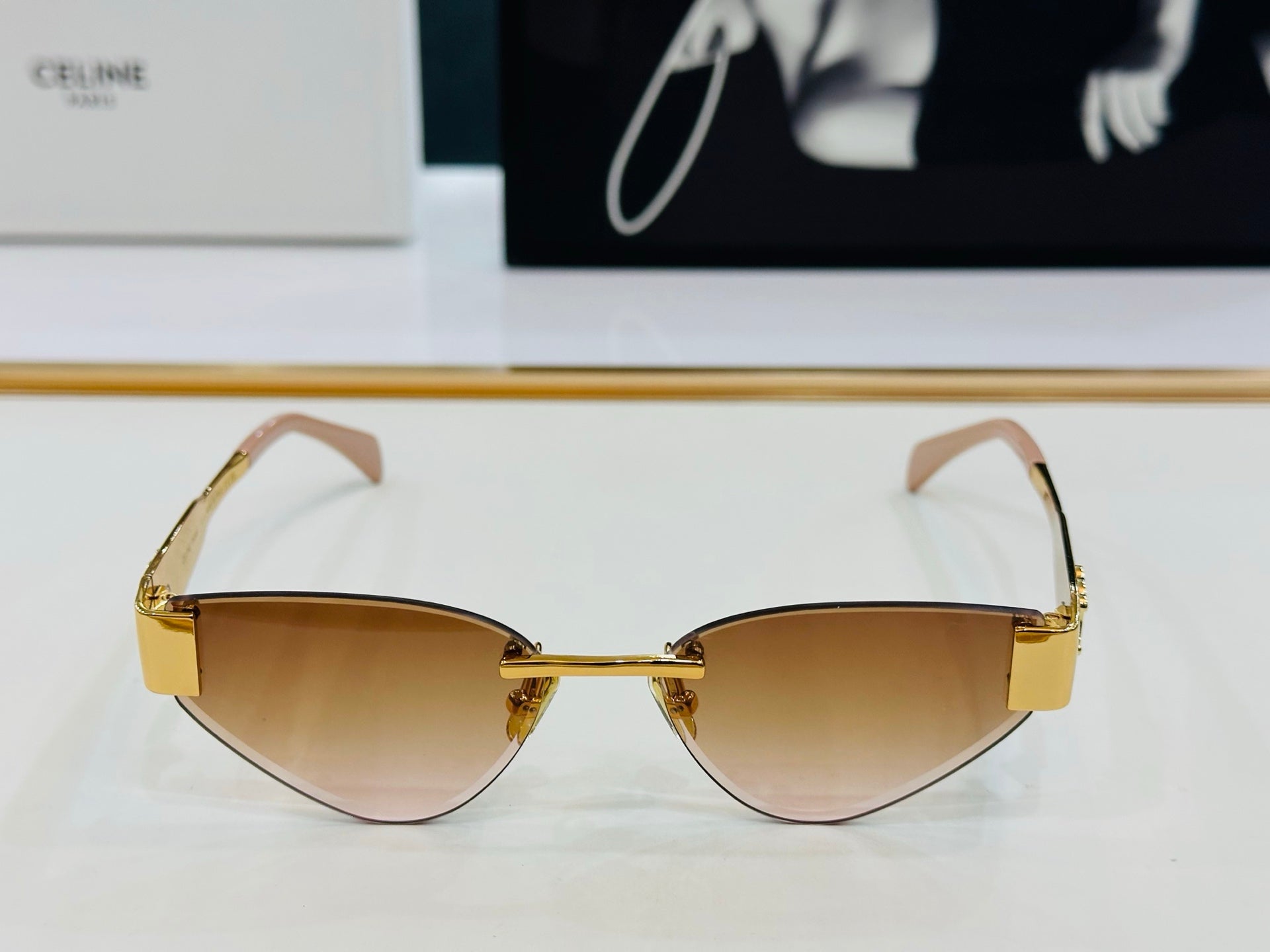 CAT EYE SUNGLASSES CL42122U IN METAL