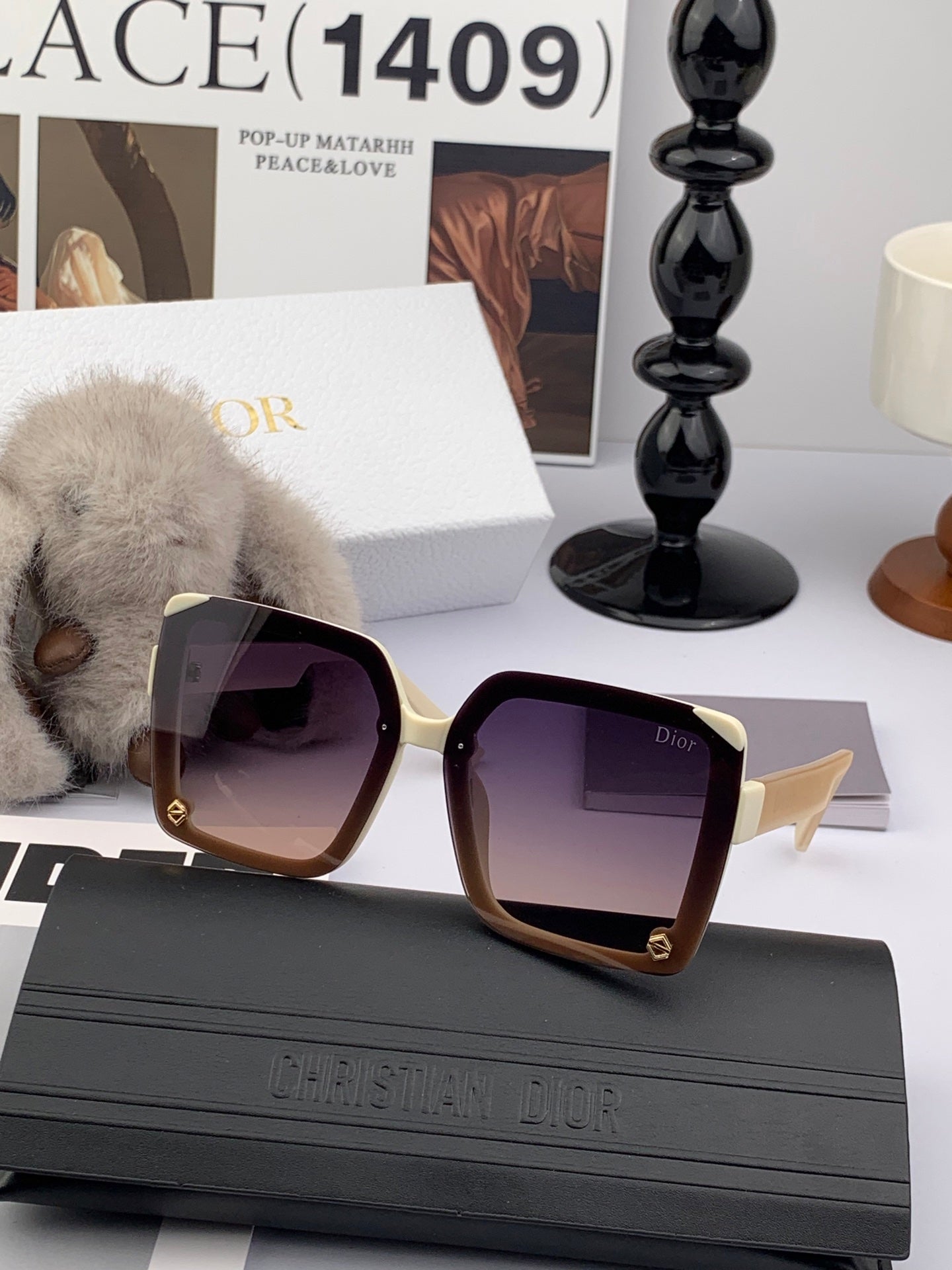 Dior 2025 Gradient Purple mix Cream Sunglasses 559712