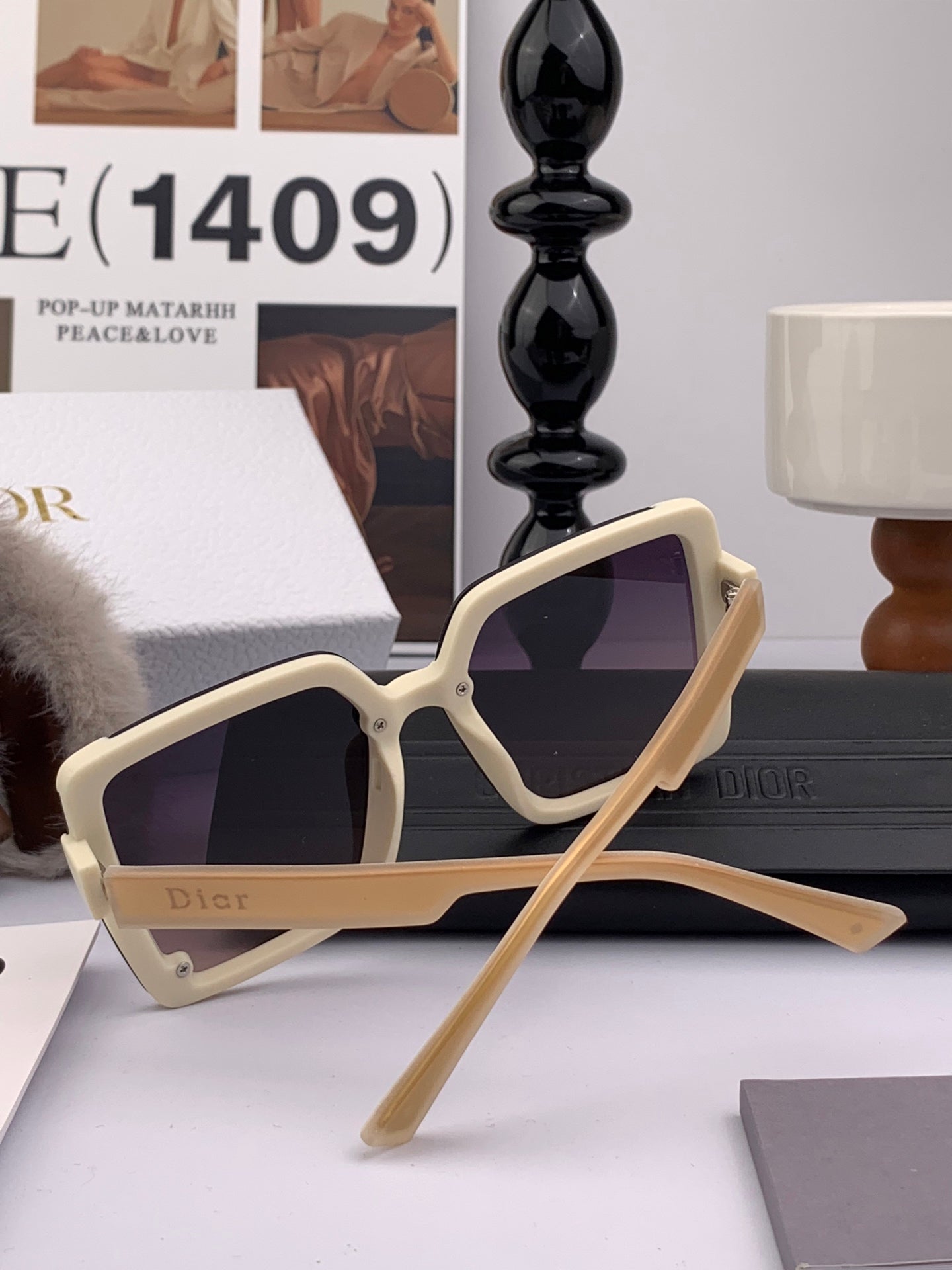 Dior 2025 Gradient Purple mix Cream Sunglasses 559712