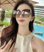 MONTAIGNE SQUARE SUNGLASS CD1590 IN ACETATE
