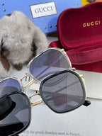 SQUARE FRAME SUNGLASSES G6581 IN ACETATE AND METAL
