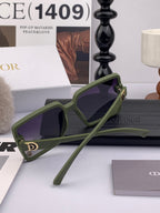 MONTAIGNE SUNGLASS CD1595 IN GREEN ACETATE