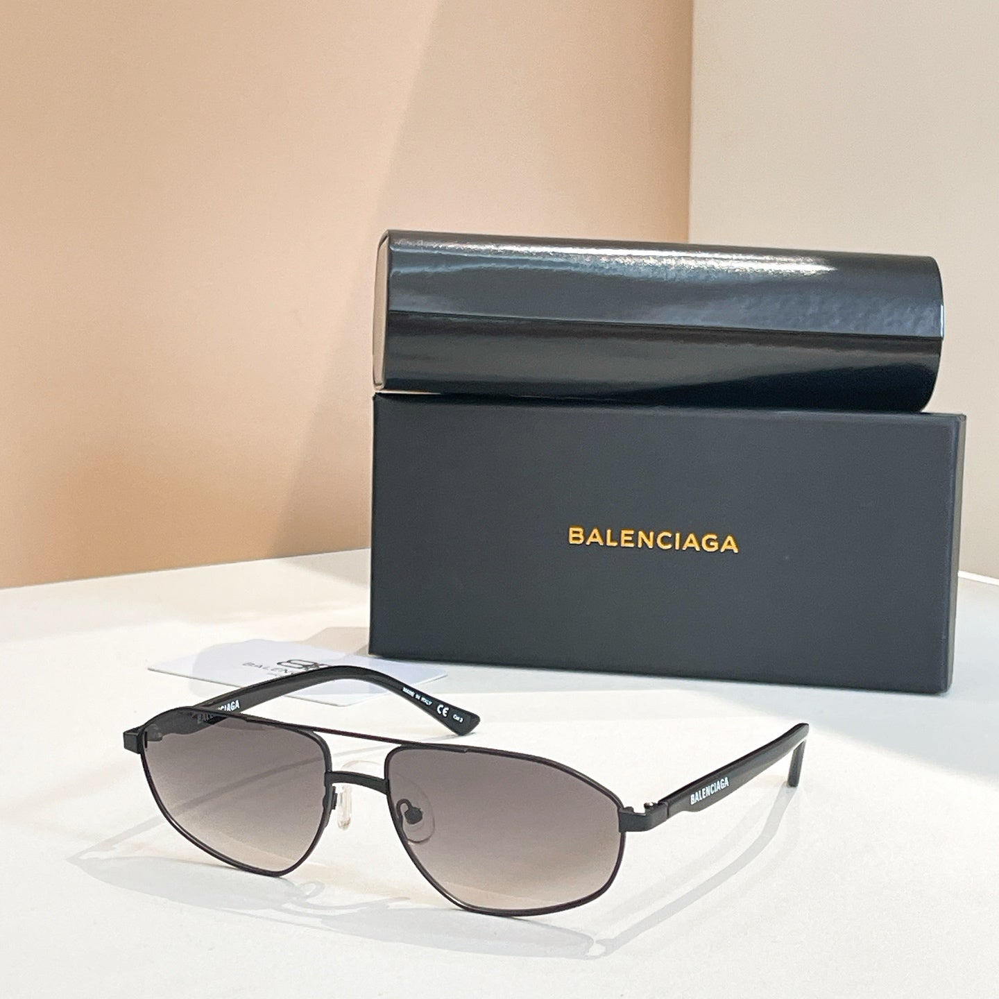 Balenciaga Sunglasses 679520