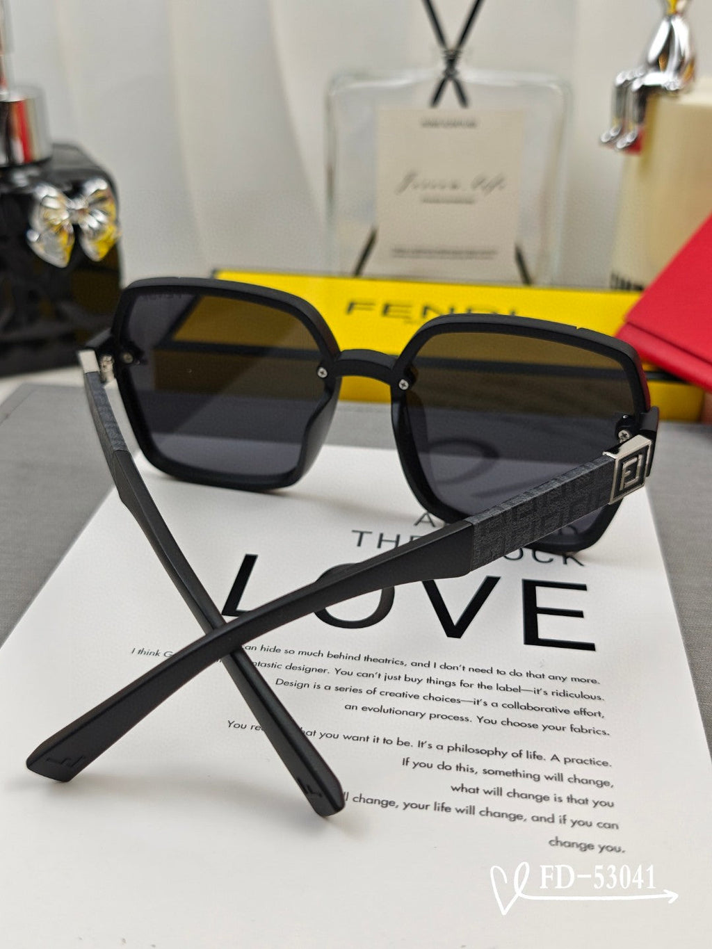 Fendi Sunglasses 558278