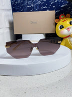 MONTAIGNE SUNGLASS 563192 IN GOLD METAL BROWN SMOKE LENSES