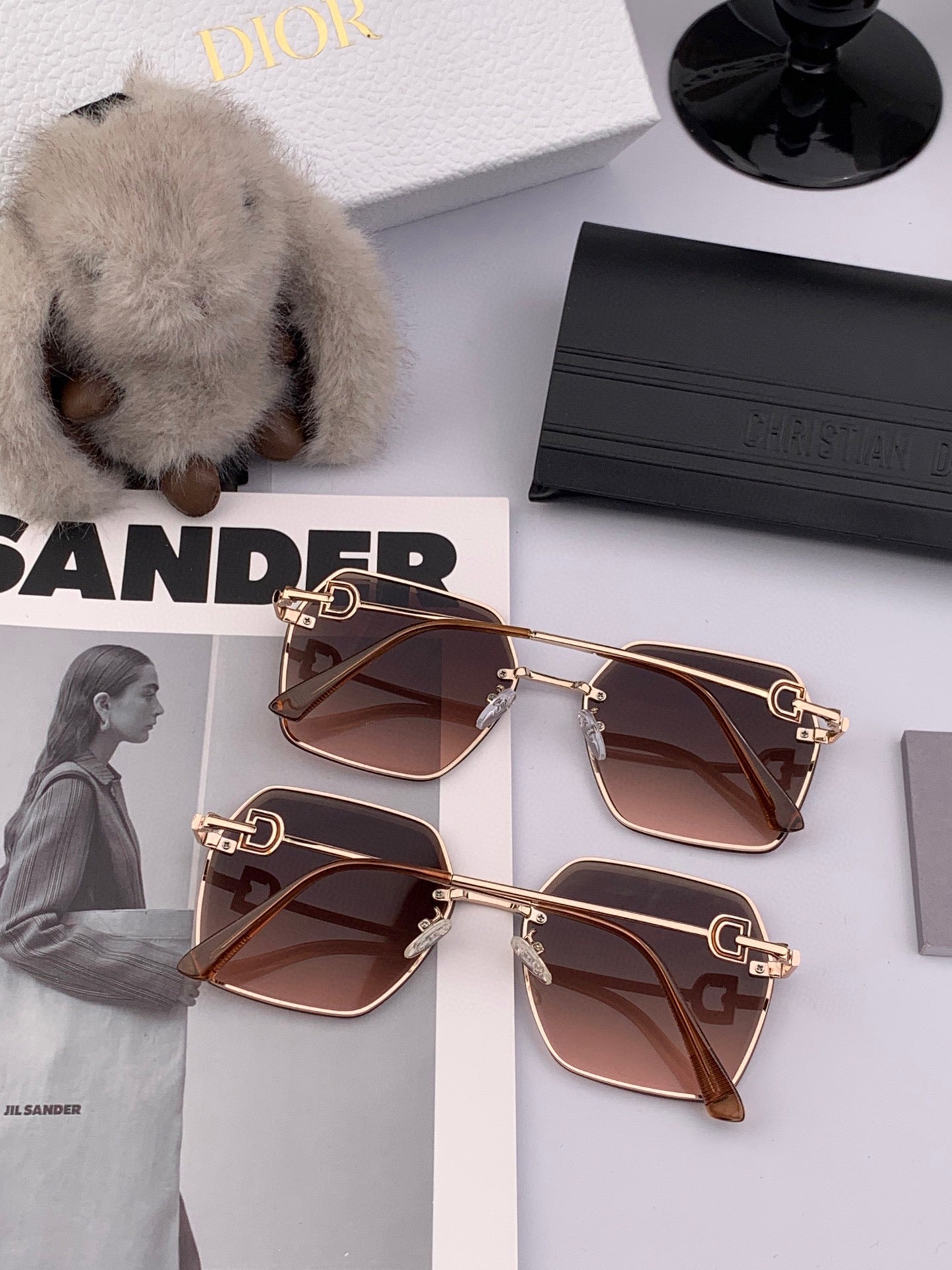 MONTAIGNE SUNGLASS CD3022 IN BROWN METAL